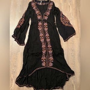 Free people 1970s inspired high low flowy Dress XS with embroidery